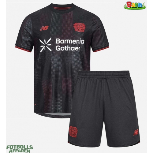 Bayer Leverkusen Hemmaställ Barn 2025-26 Kortärmad (+ Korta byxor)